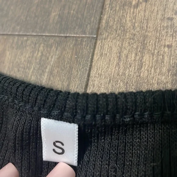 Rhinestone top - Picture 3 of 4